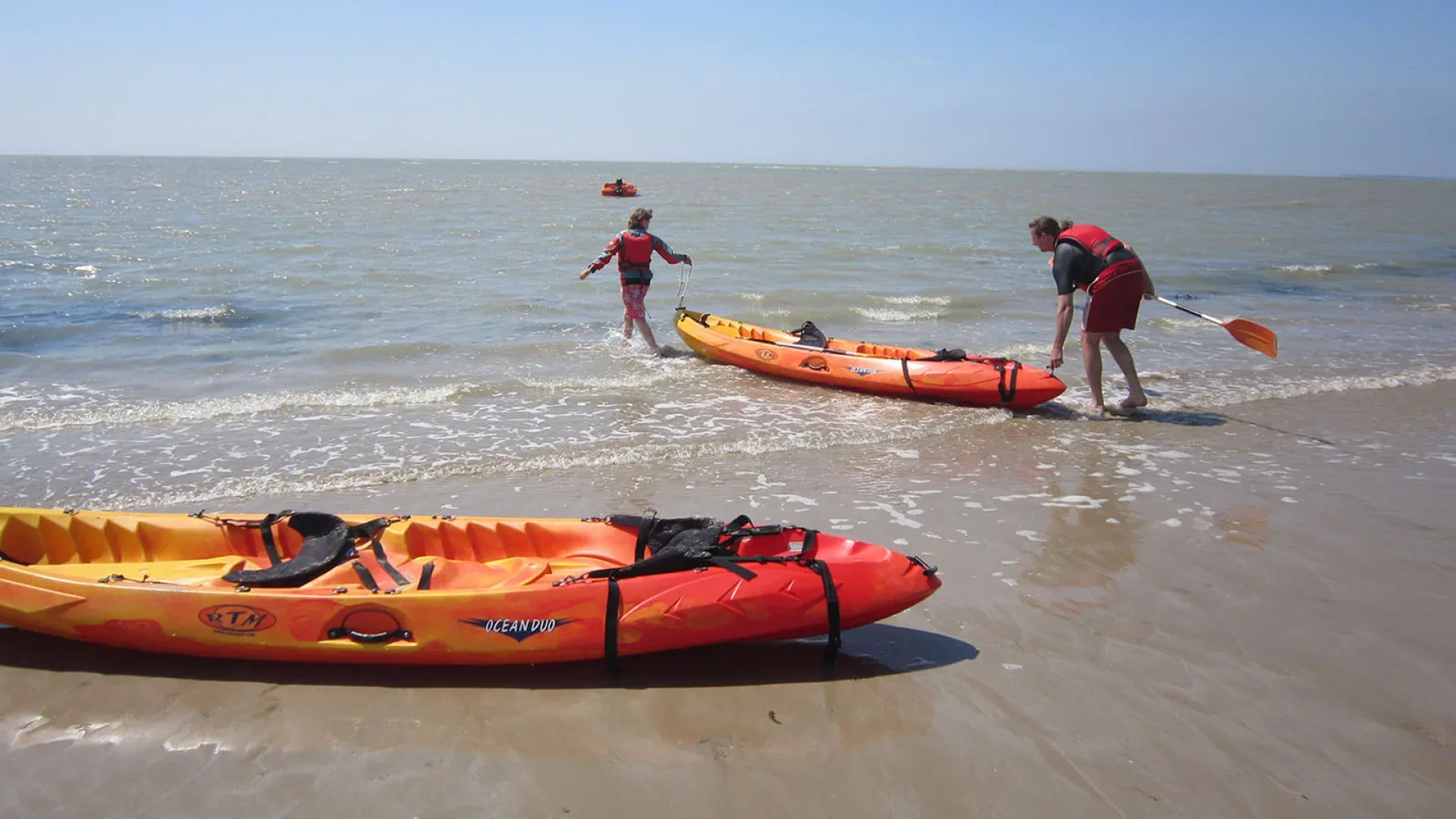 photo de sports nautiques à la barre de monts - fromentine : le kayak de mer